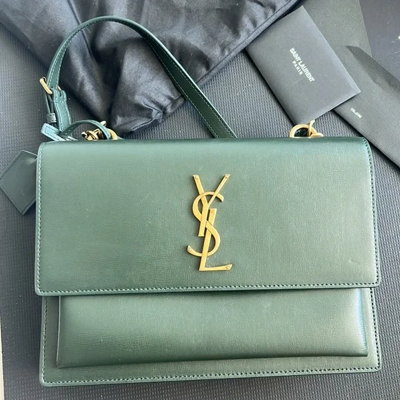 Authentic Saint Laurent Green Leather Shoulder Bag with Iconic YSL Logo. - Picture 12 of 16